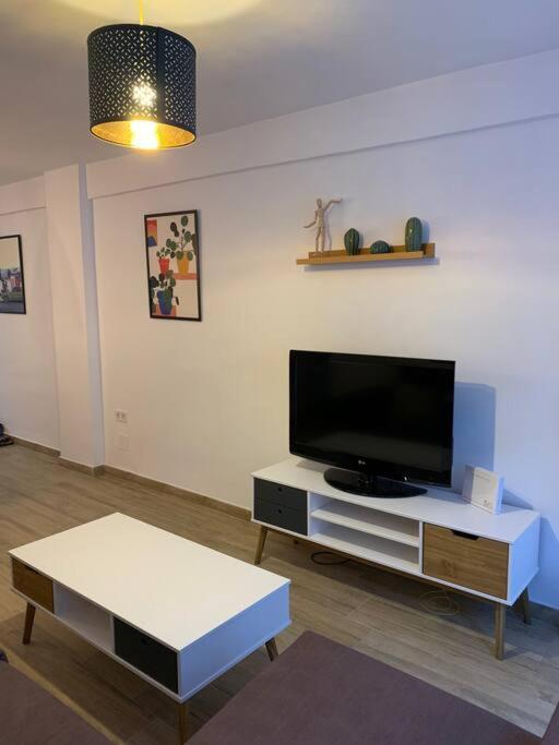 Ideal Apartamento En El Barrio De Las Delicias マラガ エクステリア 写真