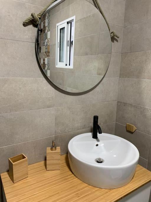 Ideal Apartamento En El Barrio De Las Delicias マラガ エクステリア 写真