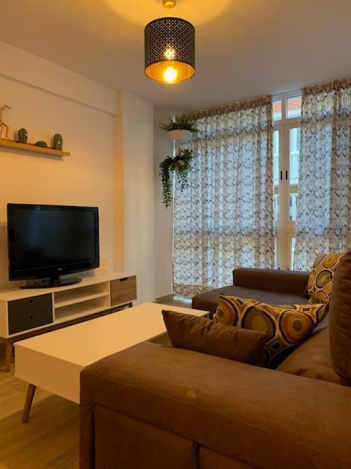 Ideal Apartamento En El Barrio De Las Delicias マラガ エクステリア 写真