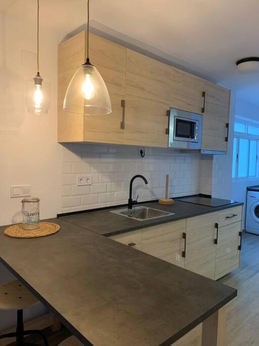 Ideal Apartamento En El Barrio De Las Delicias マラガ エクステリア 写真